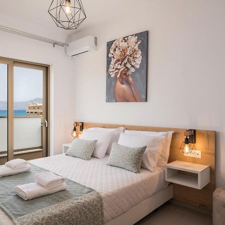 Indigo Blue Seaside Deluxe Apartments 키사모스 외부 사진