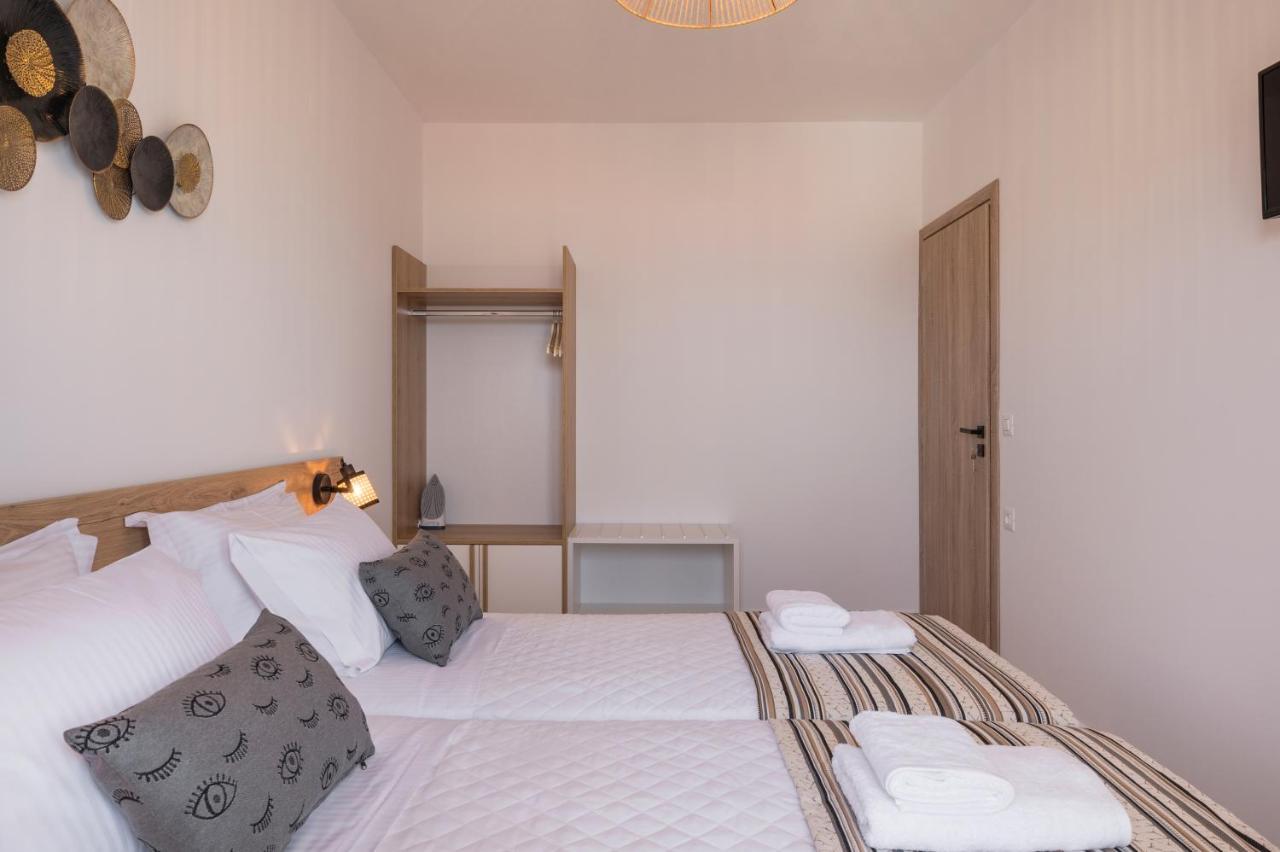 Indigo Blue Seaside Deluxe Apartments 키사모스 외부 사진