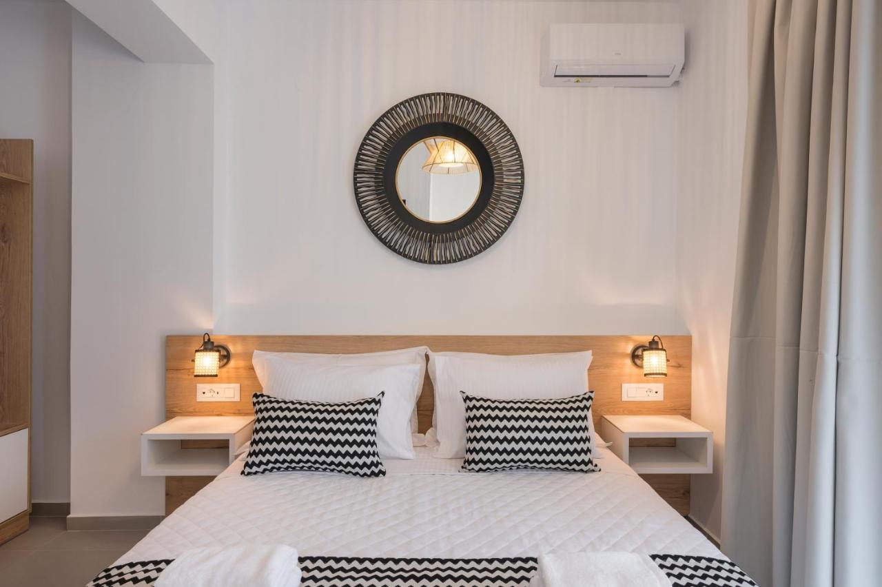 Indigo Blue Seaside Deluxe Apartments 키사모스 외부 사진