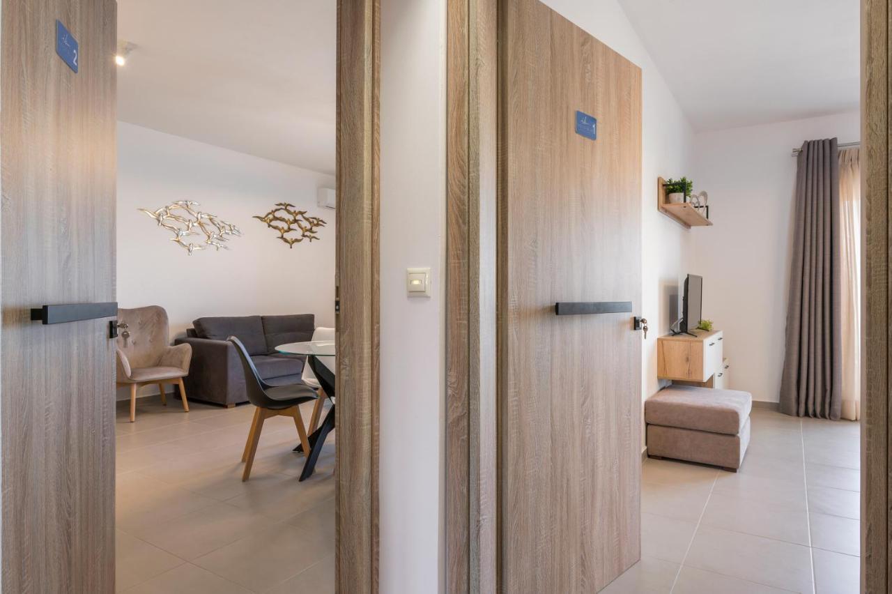 Indigo Blue Seaside Deluxe Apartments 키사모스 외부 사진