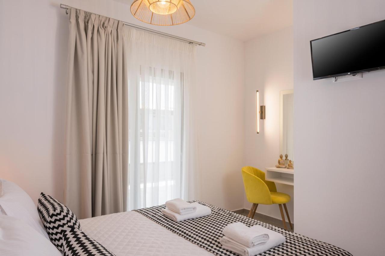 Indigo Blue Seaside Deluxe Apartments 키사모스 외부 사진
