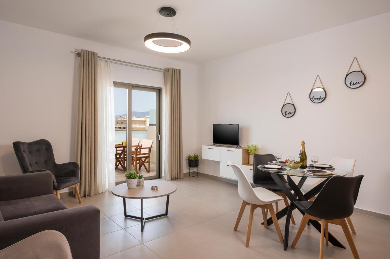 Indigo Blue Seaside Deluxe Apartments 키사모스 외부 사진