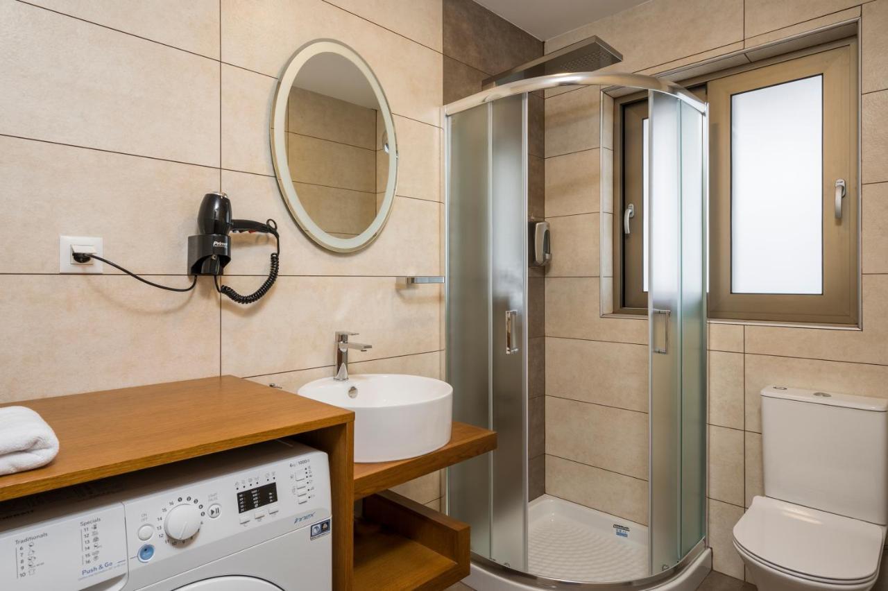 Indigo Blue Seaside Deluxe Apartments 키사모스 외부 사진