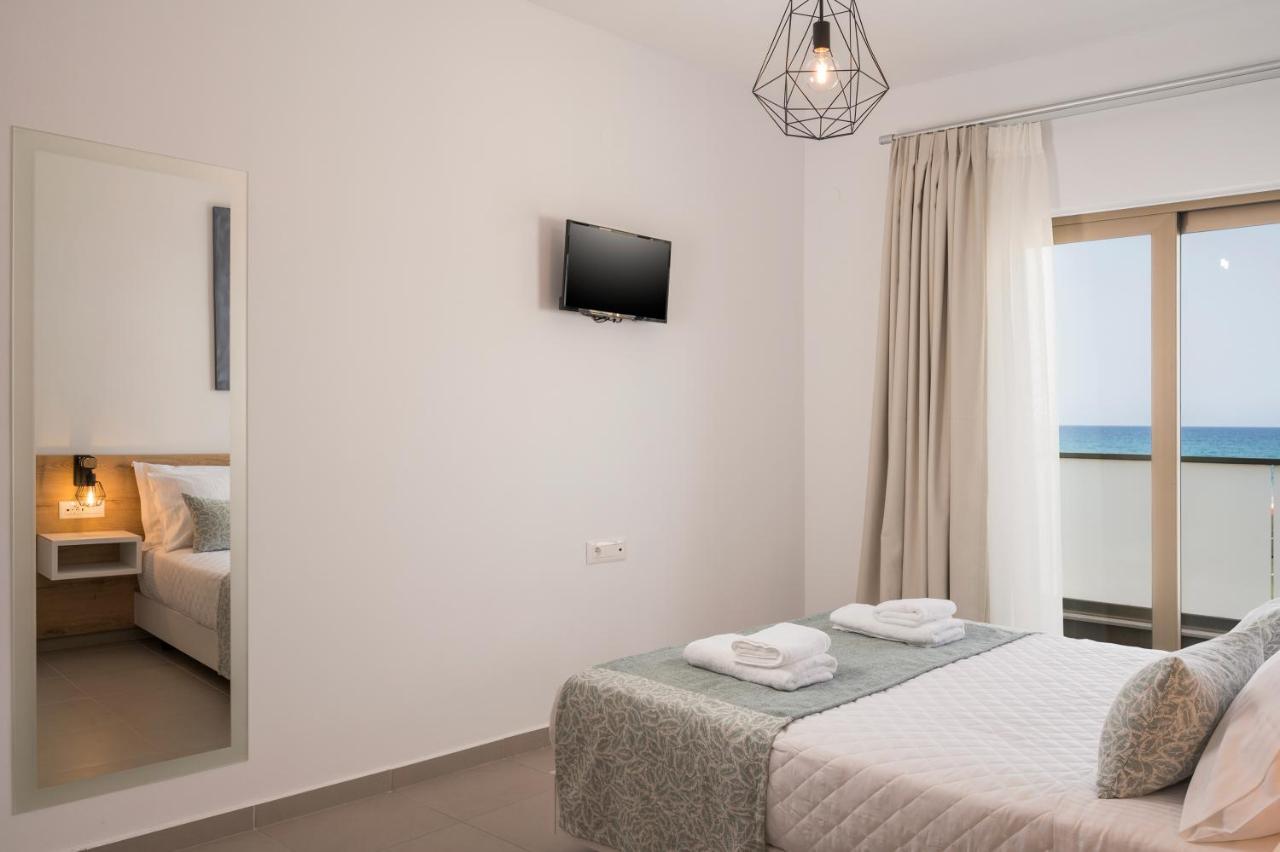 Indigo Blue Seaside Deluxe Apartments 키사모스 외부 사진